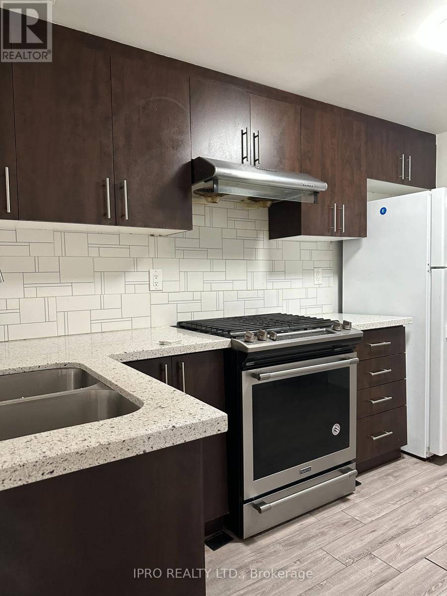 Upper - 47 Horseley Hill Drive, Toronto (Malvern), Ontario  M1B 1W4 - Photo 3 - E12019810