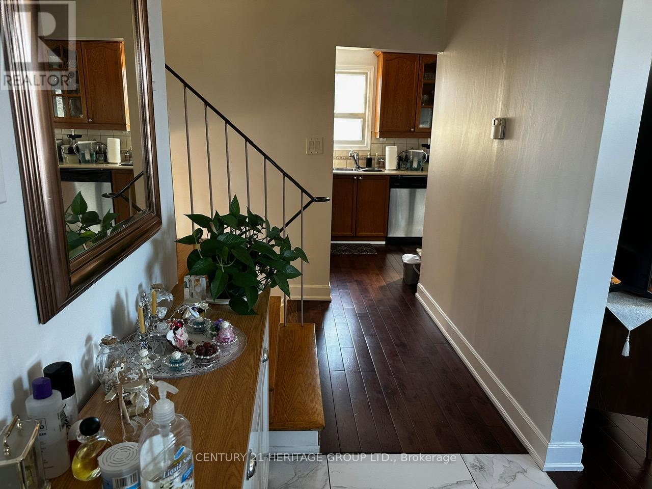 Property at 1416 COLMAR AVENUE image 4