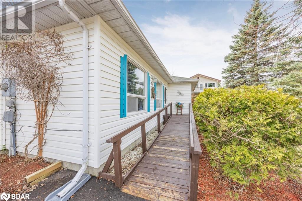 771 Roberts Road, Innisfil, Ontario  L9S 2E4 - Photo 6 - 40717339