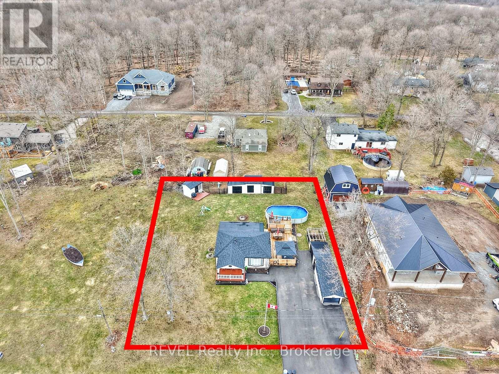 Property at 4875 MAPLEVIEW CRESCENT image 5