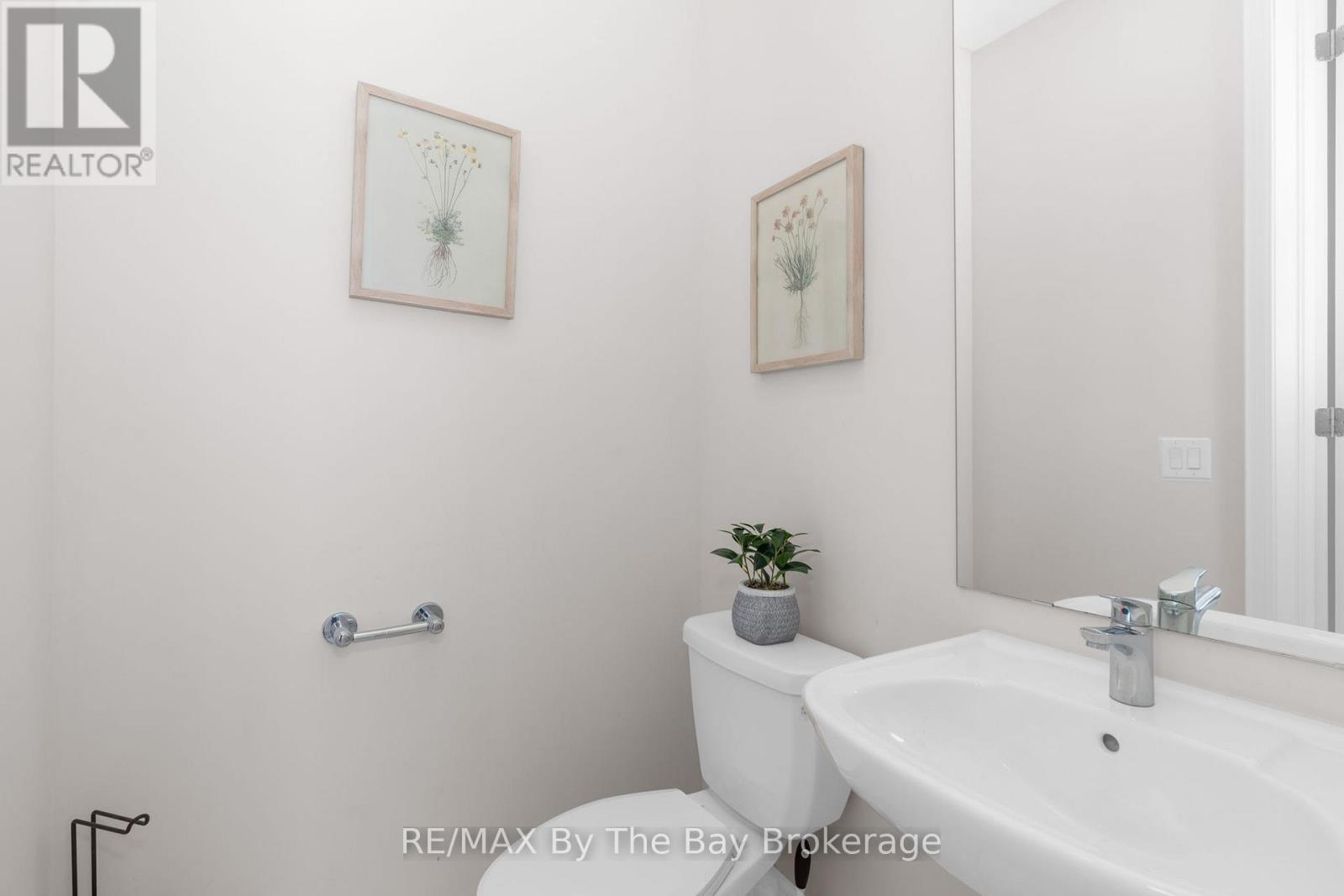 246 Atkinson Street, Clearview, Ontario  L0M 1S0 - Photo 12 - S12093270