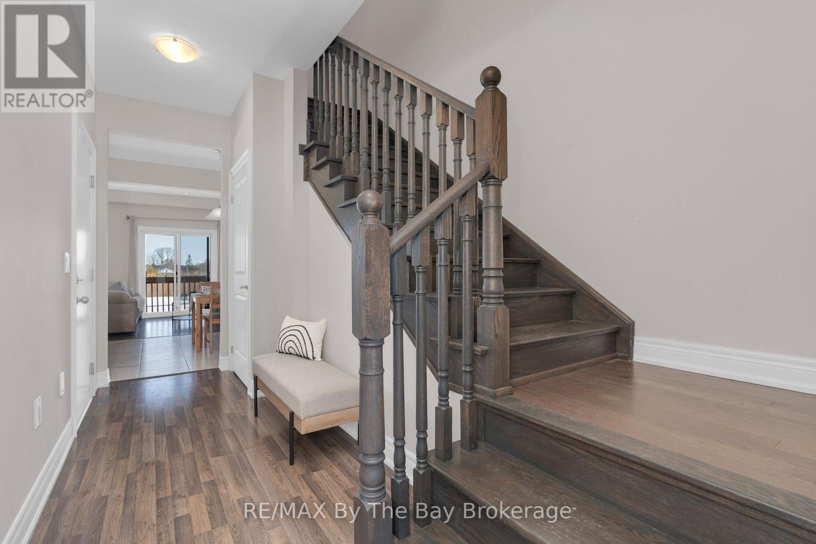 246 Atkinson Street, Clearview, Ontario  L0M 1S0 - Photo 13 - S12093270