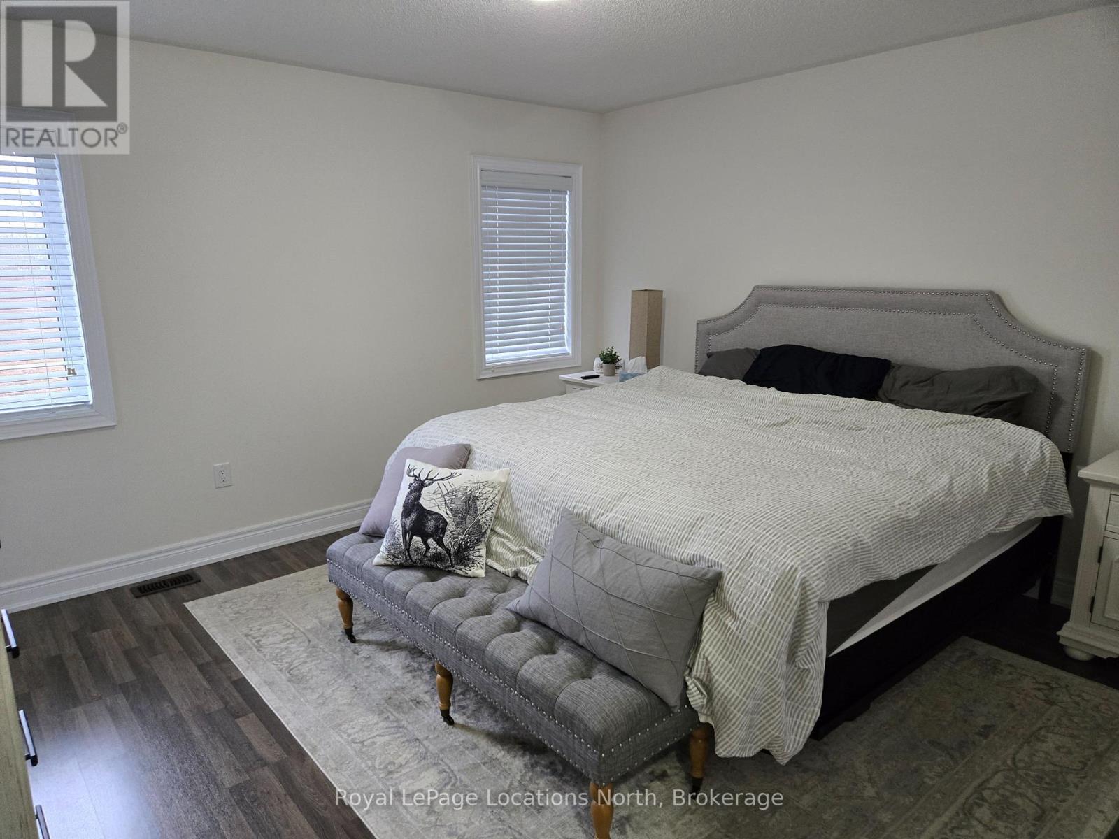 313 Atkinson Street, Clearview, Ontario  L0M 1S0 - Photo 12 - S12093273