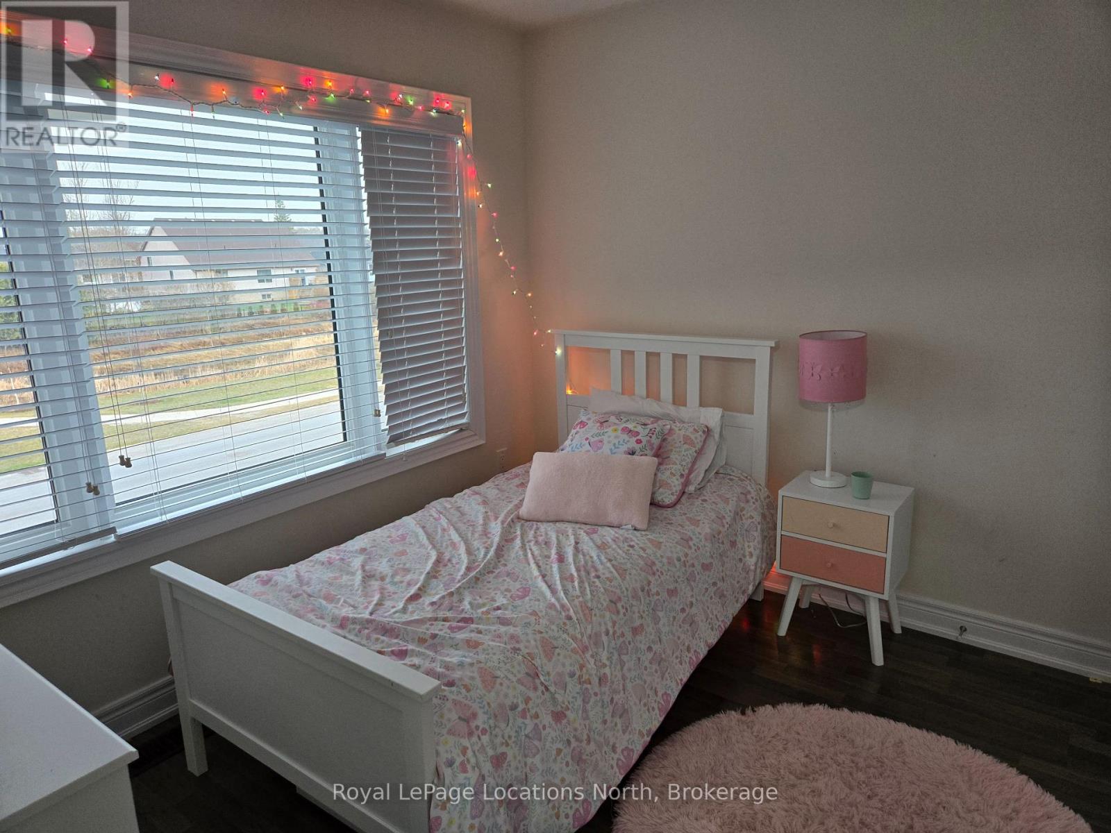 313 Atkinson Street, Clearview, Ontario  L0M 1S0 - Photo 17 - S12093273