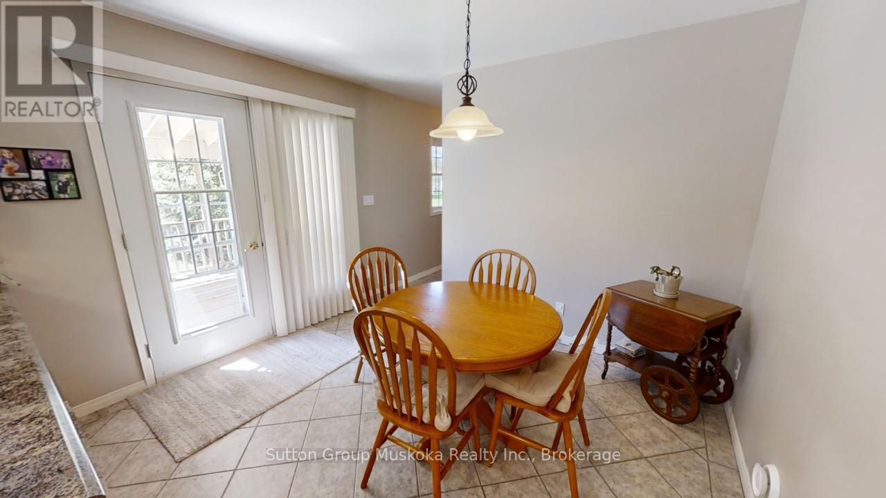 357 Ravenscliffe Road, Huntsville, Ontario  P1H 1L6 - Photo 14 - X12093212