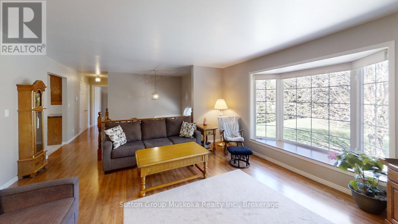 357 Ravenscliffe Road, Huntsville, Ontario  P1H 1L6 - Photo 25 - X12093212