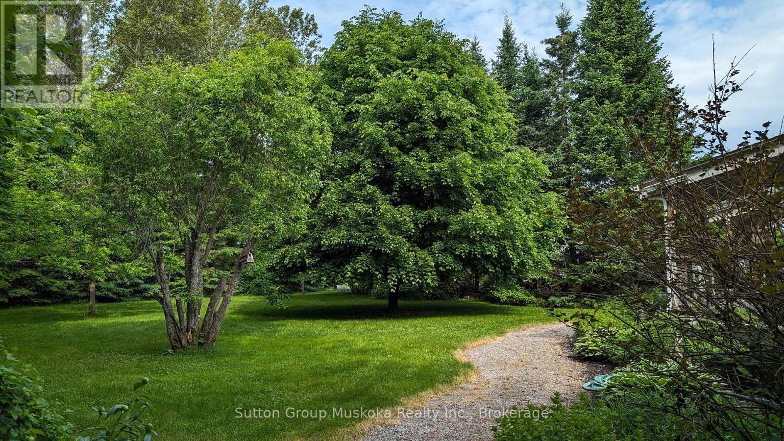 357 Ravenscliffe Road, Huntsville, Ontario  P1H 1L6 - Photo 32 - X12093212