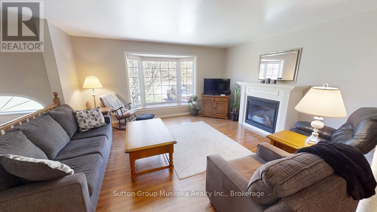 Property at 357 RAVENSCLIFFE ROAD image 5