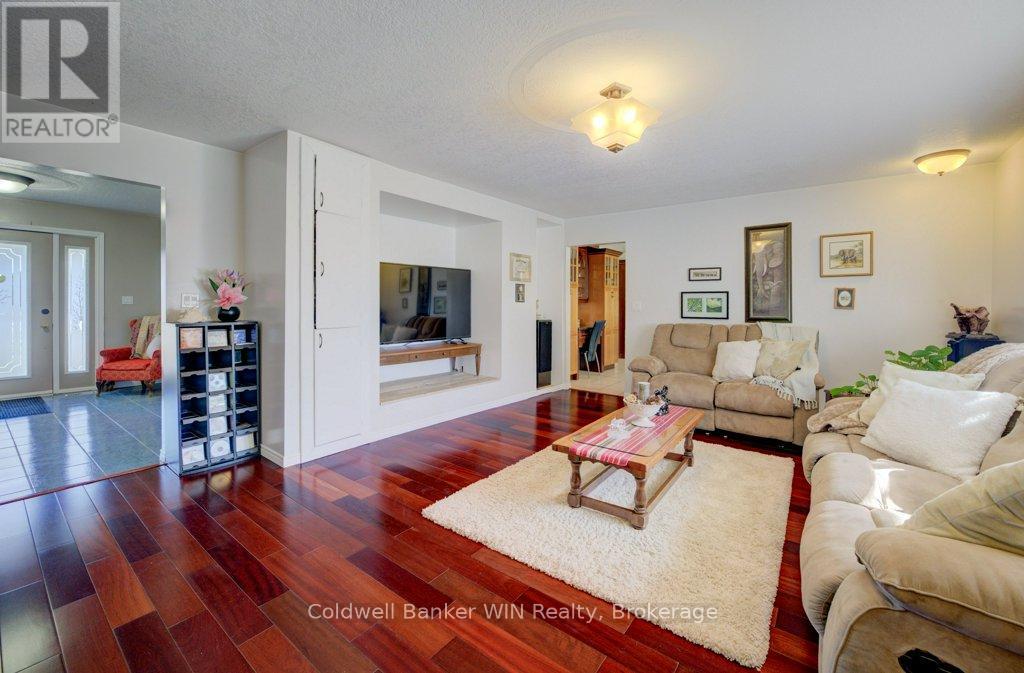 9534 Sideroad 3, Wellington North, Ontario  N0G 1N0 - Photo 14 - X12093265