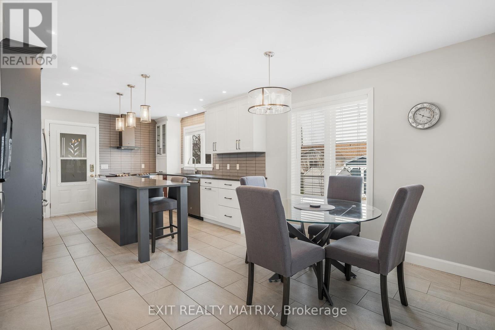 84 Anik Street, North Glengarry, Ontario  K0C 1A0 - Photo 9 - X12093292