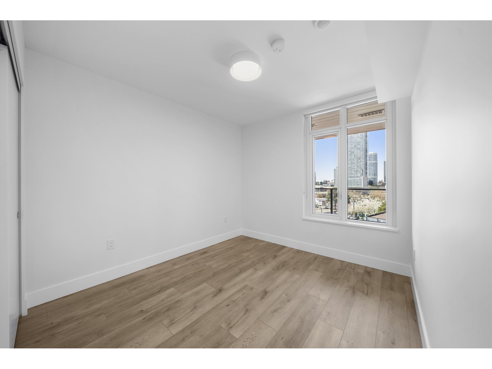 506 10428 Whalley Boulevard, Surrey, British Columbia  V3T 0W2 - Photo 15 - R2992070