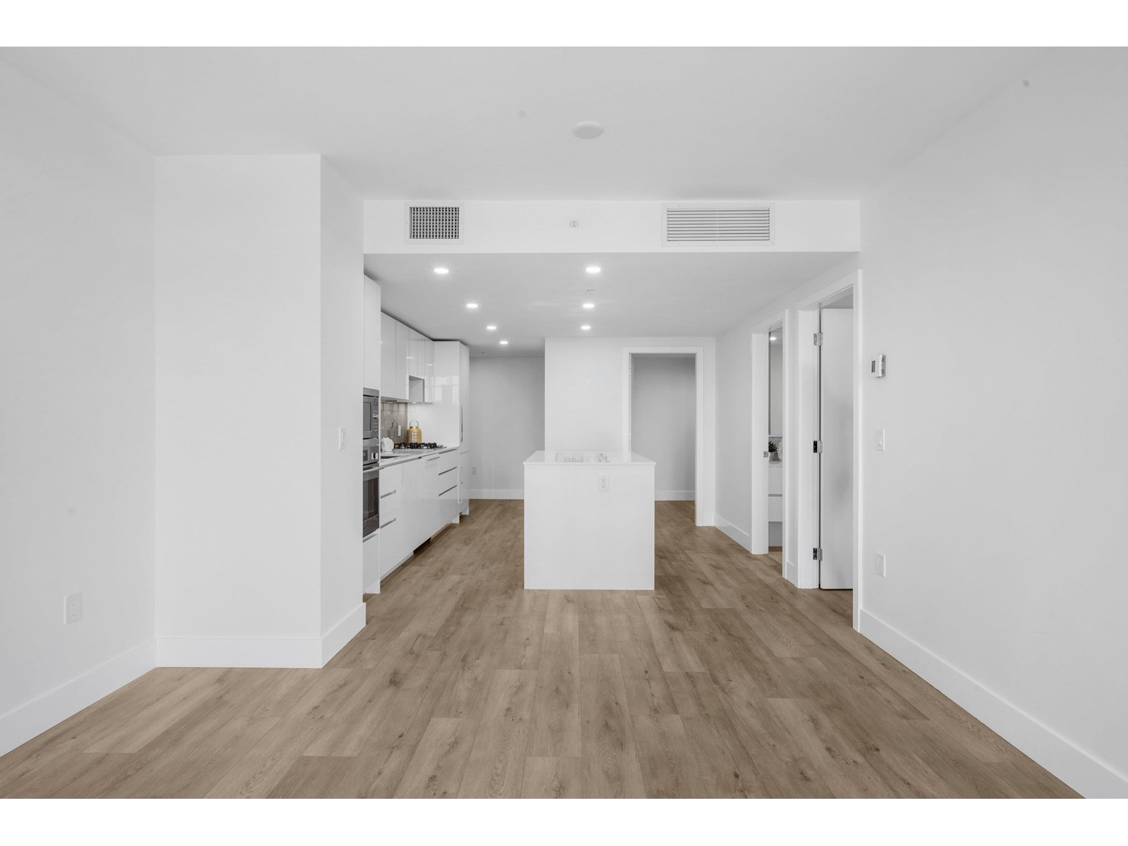 506 10428 Whalley Boulevard, Surrey, British Columbia  V3T 0W2 - Photo 12 - R2992070