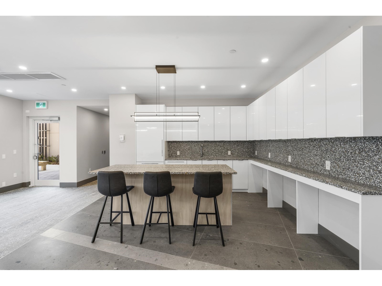 506 10428 Whalley Boulevard, Surrey, British Columbia  V3T 0W2 - Photo 28 - R2992070
