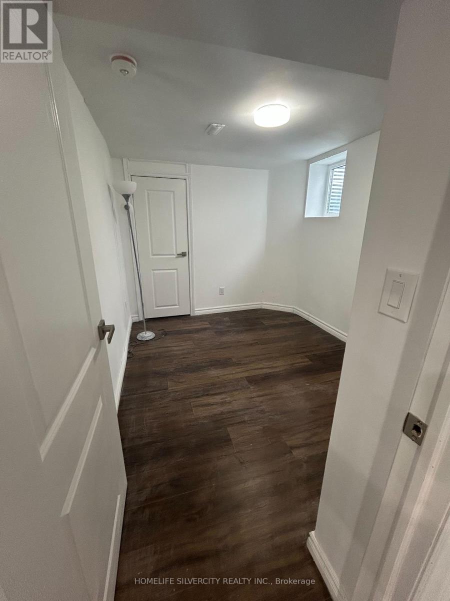 Bsmt - 2421 Dress Circle Crescent, Oshawa (Windfields), Ontario  L1L 0L9 - Photo 4 - E12093297