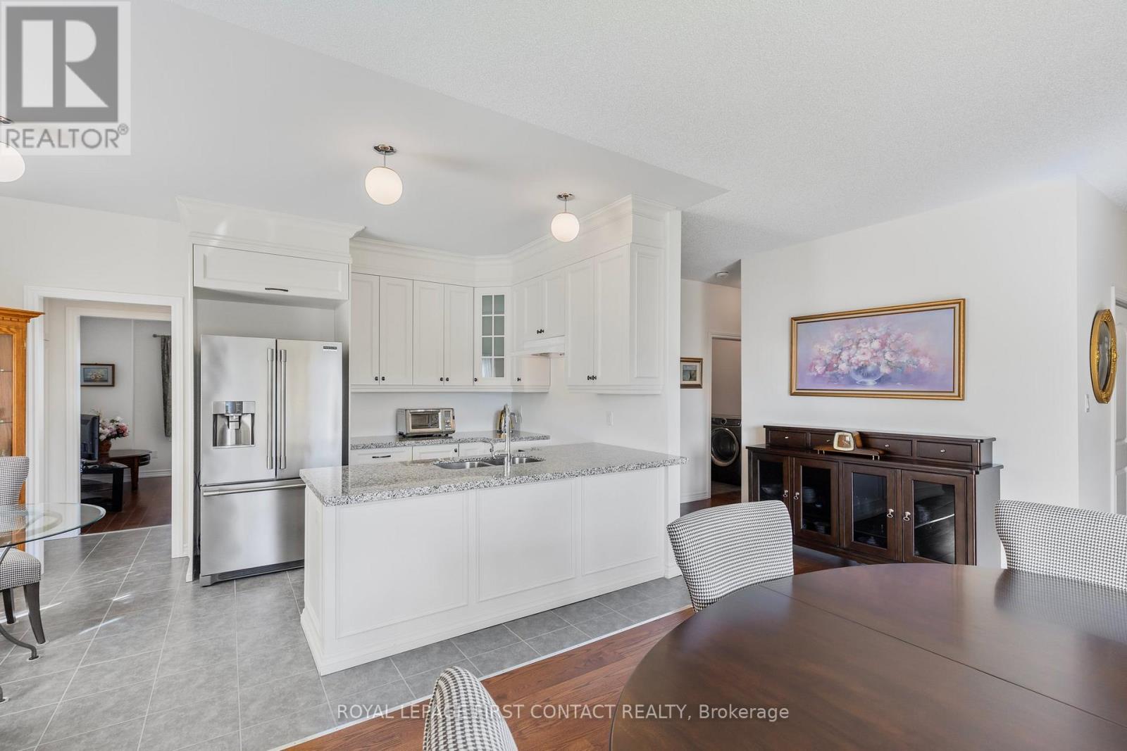 9 Beverly Street, Springwater, Ontario  L0L 1P0 - Photo 7 - S12093214
