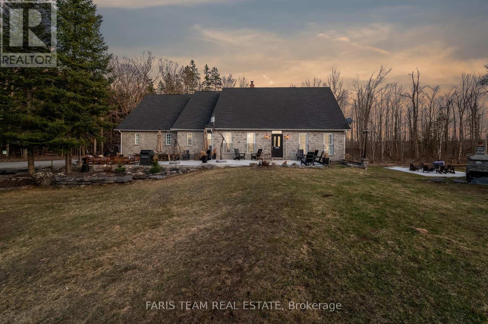 1119 Sajnovic Place, Ramara, Ontario  L3V 0L8 - Photo 2 - S12093267