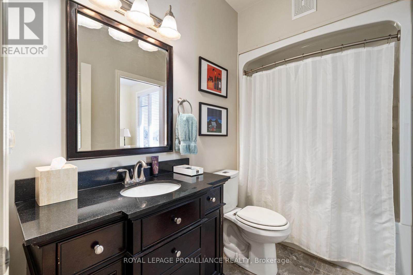 39 Owen Street, Prince Edward County, Ontario  K0K 2T0 - Photo 11 - X12090331