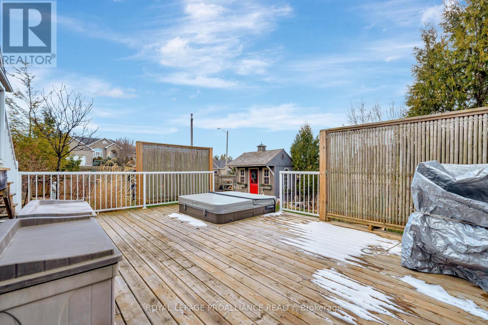 39 Owen Street, Prince Edward County, Ontario  K0K 2T0 - Photo 25 - X12090331
