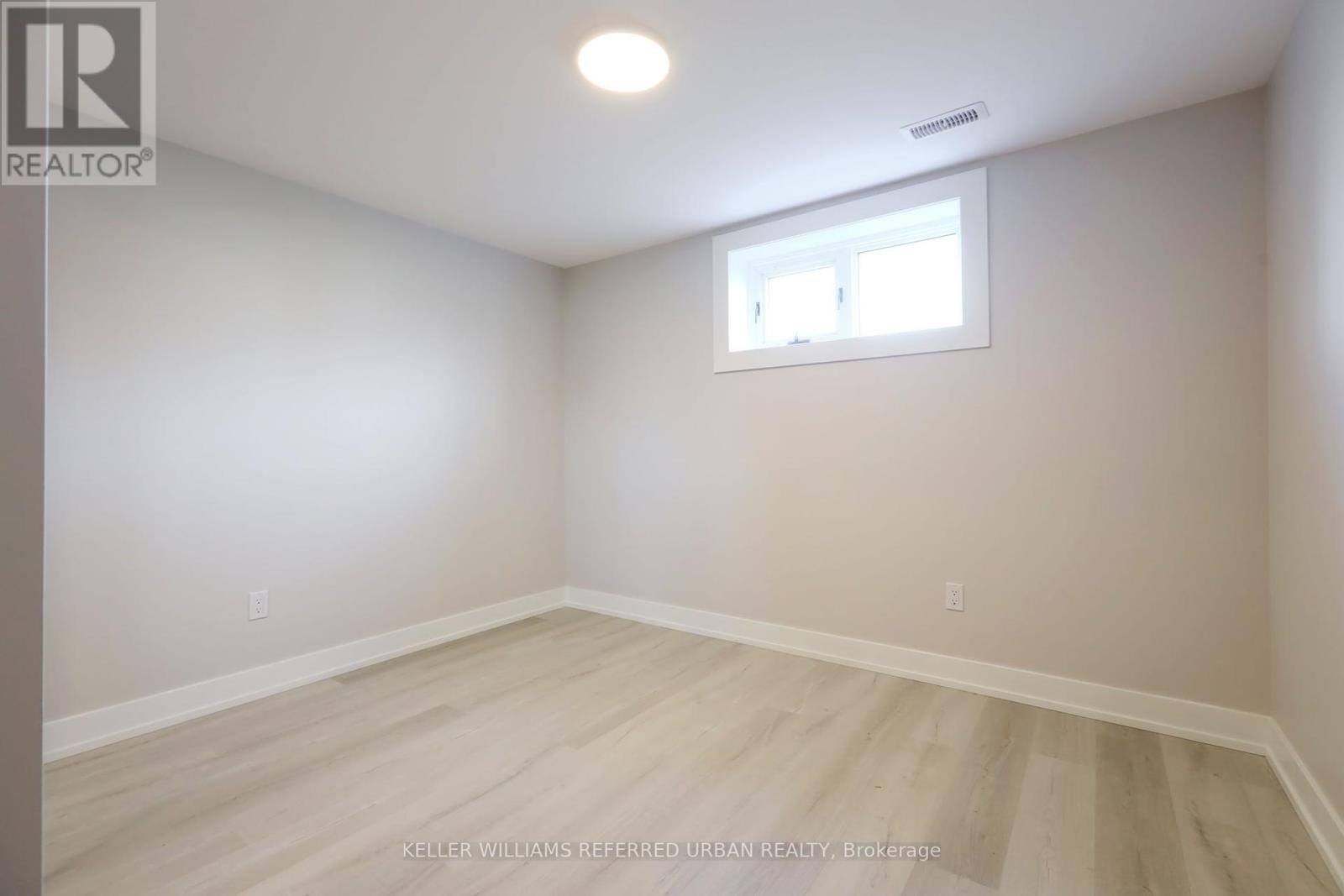 Bsmt - 10 Dundee Drive, Toronto (York University Heights), Ontario  M3J 1H6 - Photo 11 - W12093211