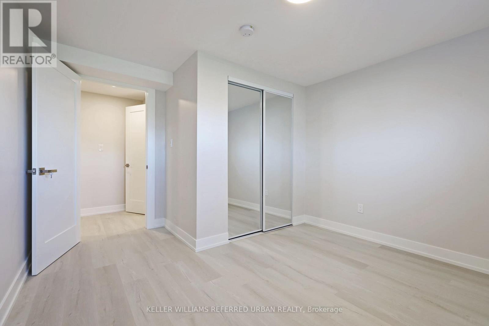Bsmt - 10 Dundee Drive, Toronto (York University Heights), Ontario  M3J 1H6 - Photo 12 - W12093211