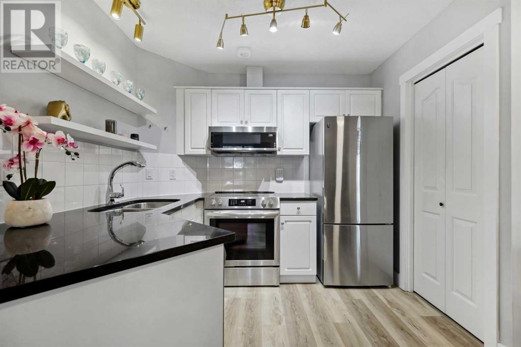 210, 10 Sierra Morena Mews Sw, Calgary, Alberta  T3H 3K5 - Photo 2 - A2200720