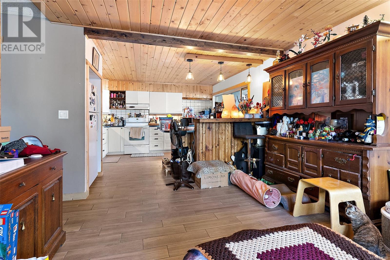 Property at 3176 Balfour Ave image 4