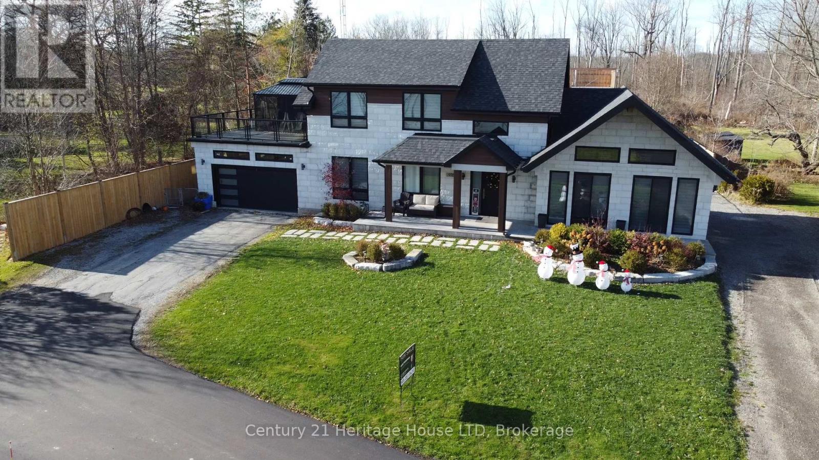 9785 NIAGARA RIVER PARKWAY, Niagara Falls, Ontario