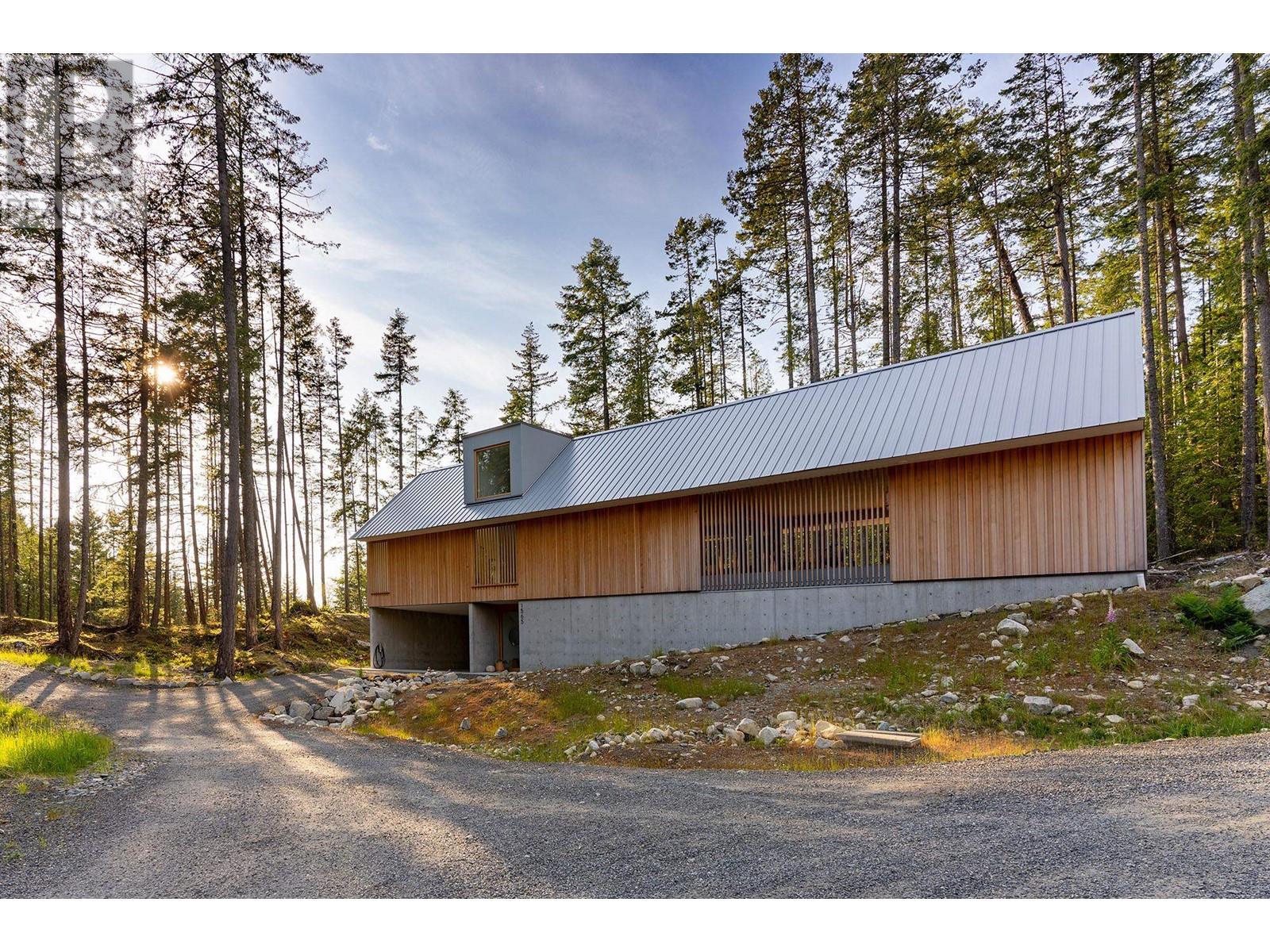 Property at 1565 DOUGLAS ROAD image 1