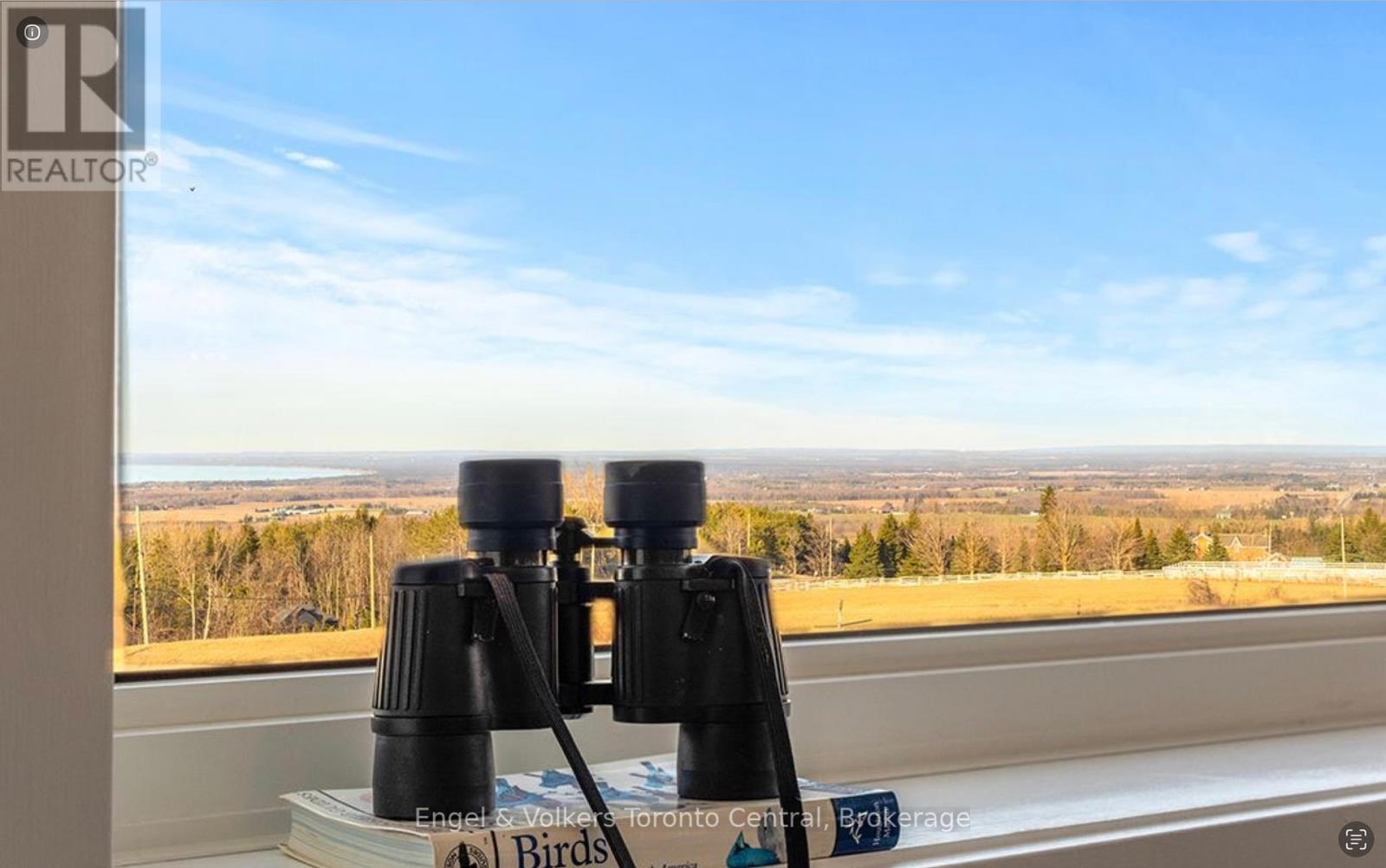 9263 91 County Road, Clearview, Ontario  L0M 1H0 - Photo 13 - S12093299