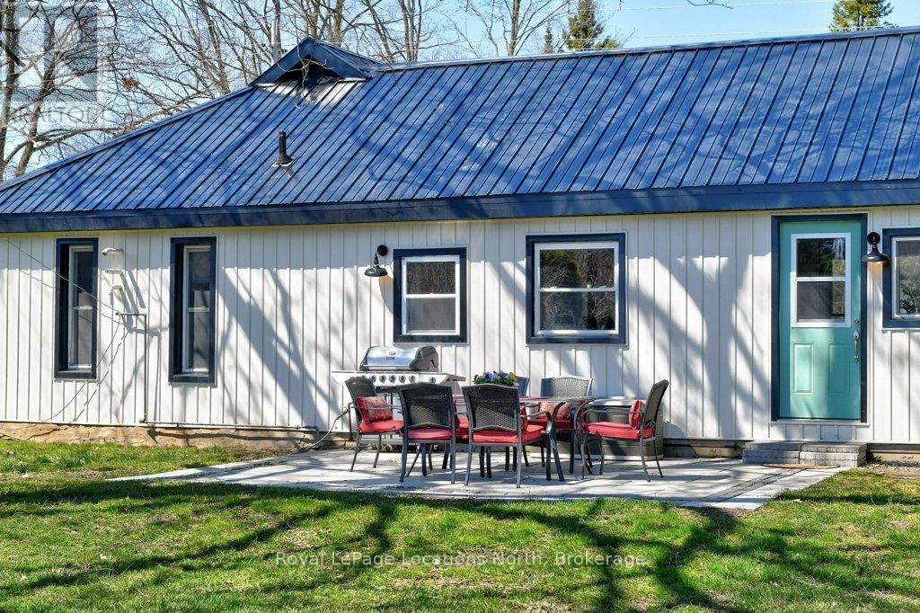 35 Caroline Street E, Clearview, Ontario  L0M 1G0 - Photo 30 - S12093349