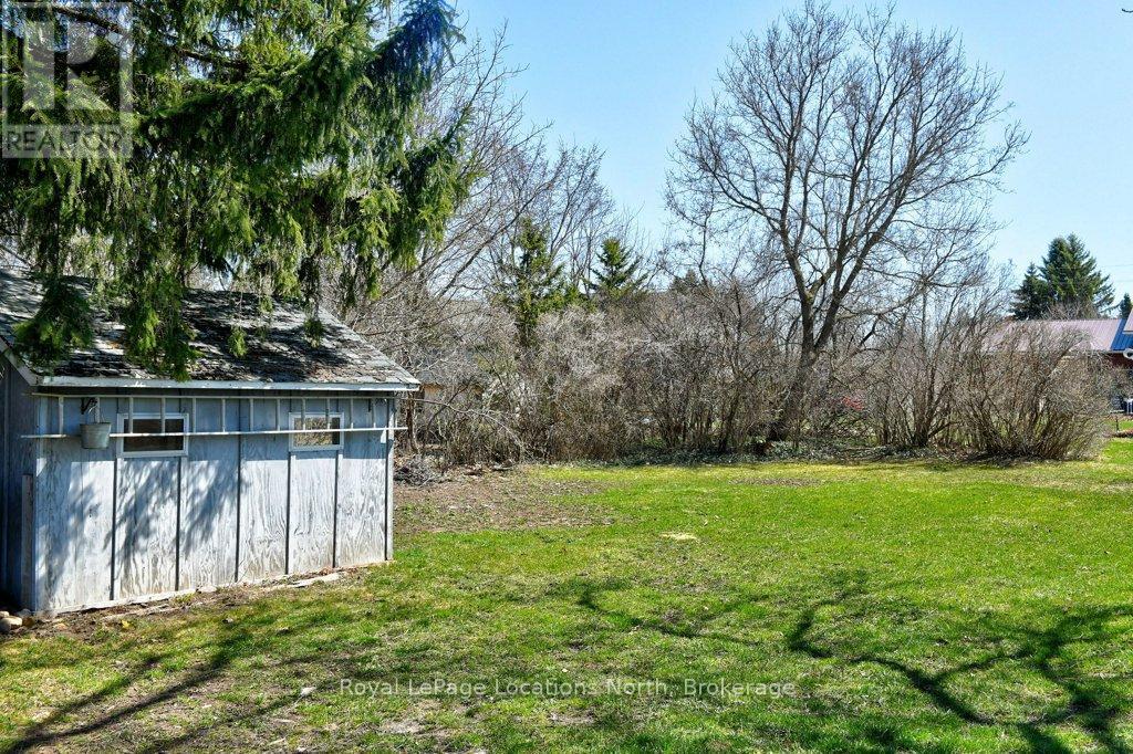 35 Caroline Street E, Clearview, Ontario  L0M 1G0 - Photo 31 - S12093349
