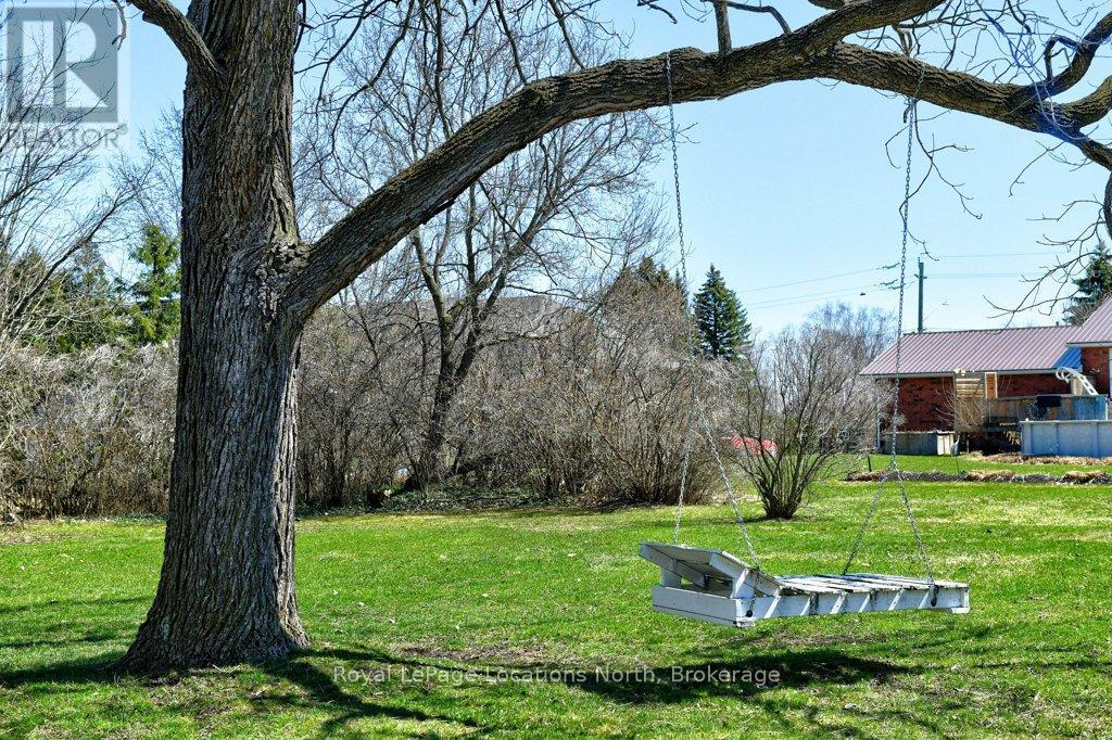 35 Caroline Street E, Clearview, Ontario  L0M 1G0 - Photo 32 - S12093349