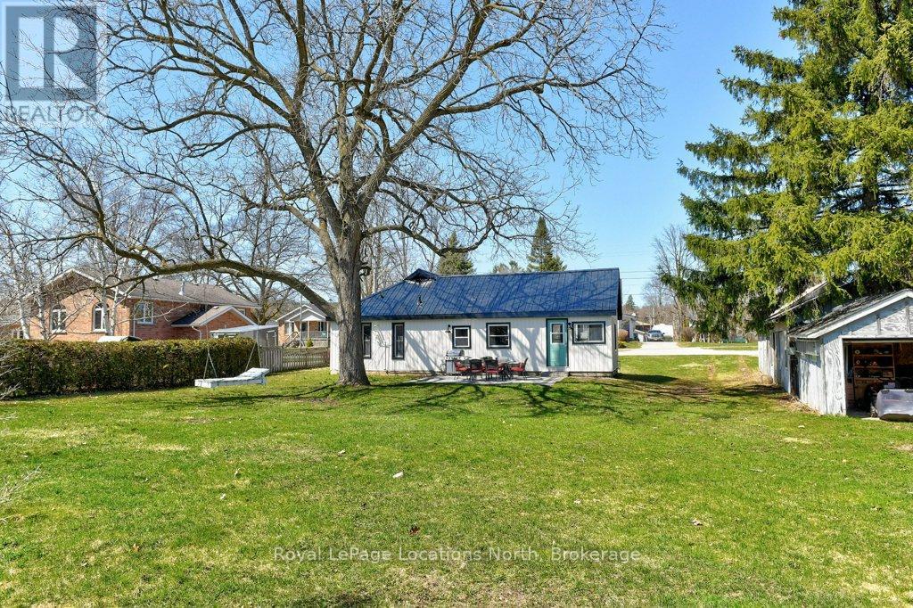 35 Caroline Street E, Clearview, Ontario  L0M 1G0 - Photo 34 - S12093349