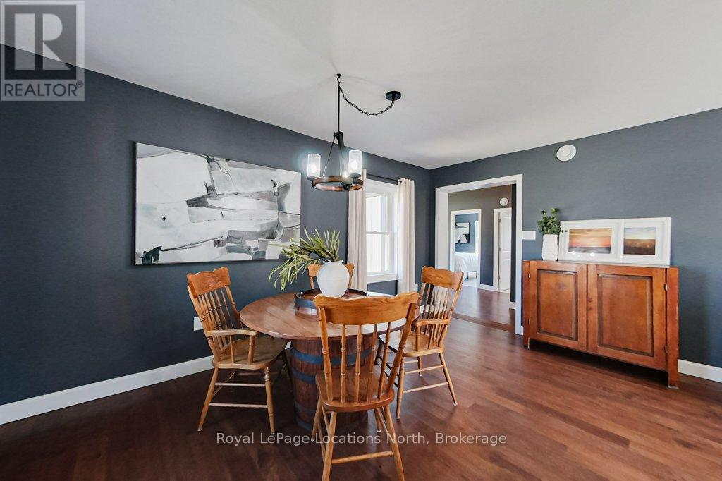 35 Caroline Street E, Clearview, Ontario  L0M 1G0 - Photo 9 - S12093349