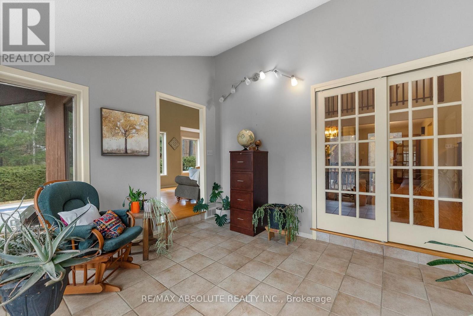 33 Old Orchard Lane, Mcnab/braeside, Ontario  K7S 3T3 - Photo 16 - X12093312