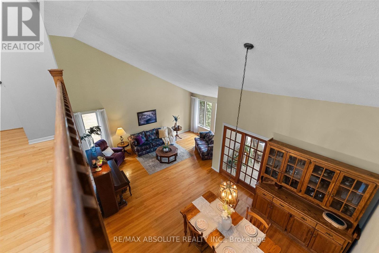 33 Old Orchard Lane, Mcnab/braeside, Ontario  K7S 3T3 - Photo 26 - X12093312