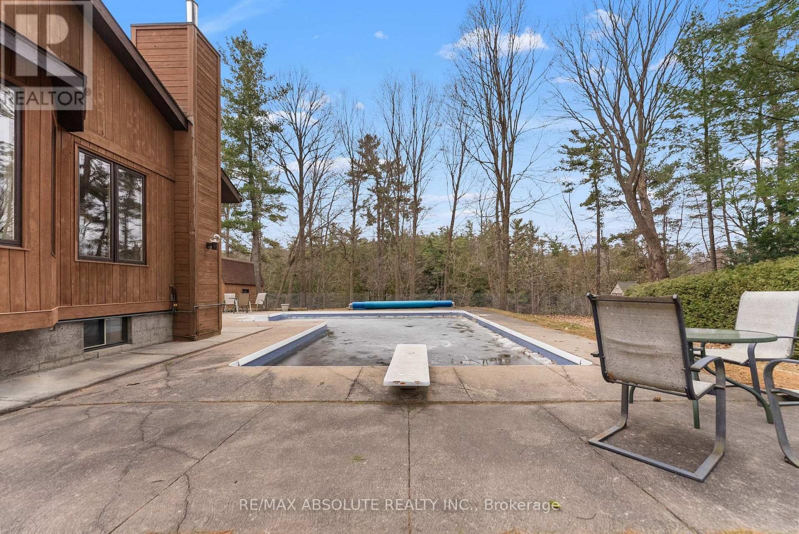 33 Old Orchard Lane, Mcnab/braeside, Ontario  K7S 3T3 - Photo 36 - X12093312
