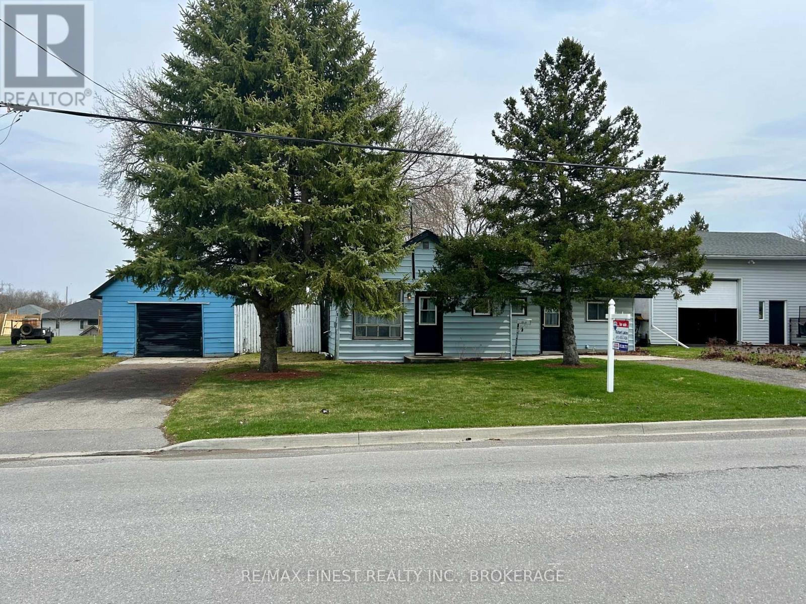 Property at 159 UNIVERSITY AVENUE image 1