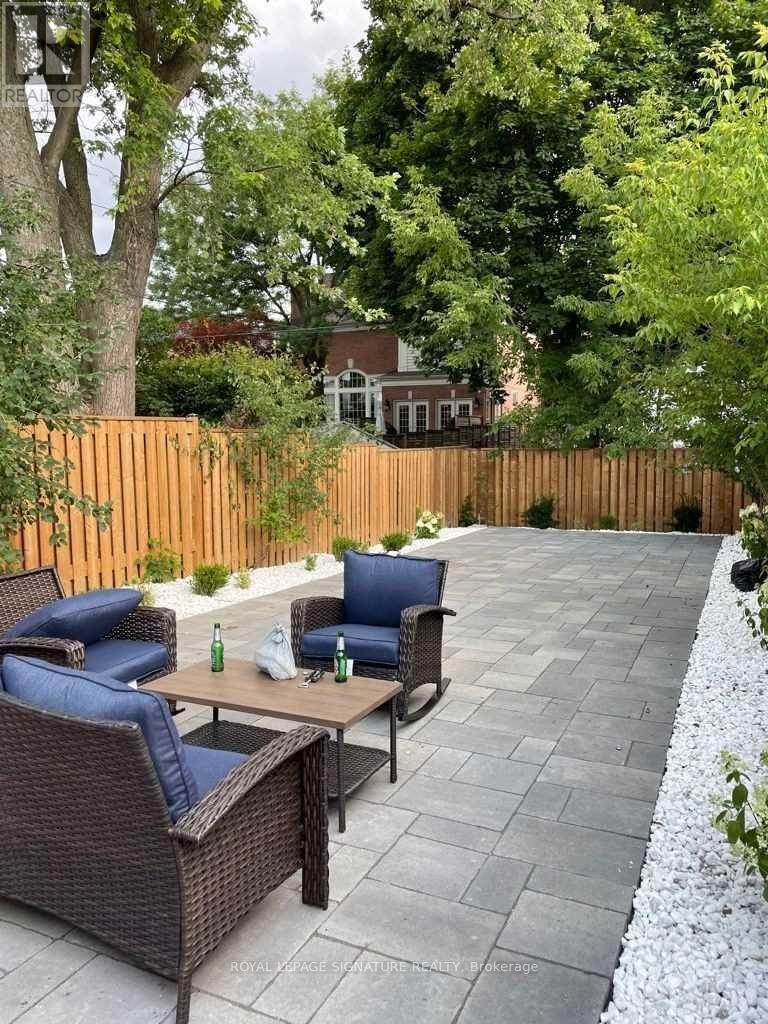 2259 Lawrence Avenue W, Toronto, Ontario  M9P 2A4 - Photo 2 - W12093308