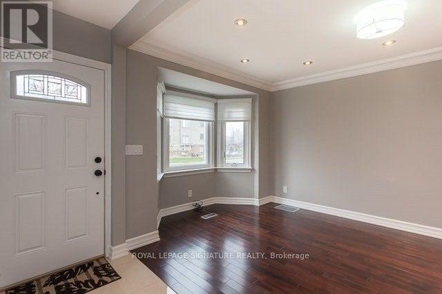 2259 Lawrence Avenue W, Toronto, Ontario  M9P 2A4 - Photo 4 - W12093308
