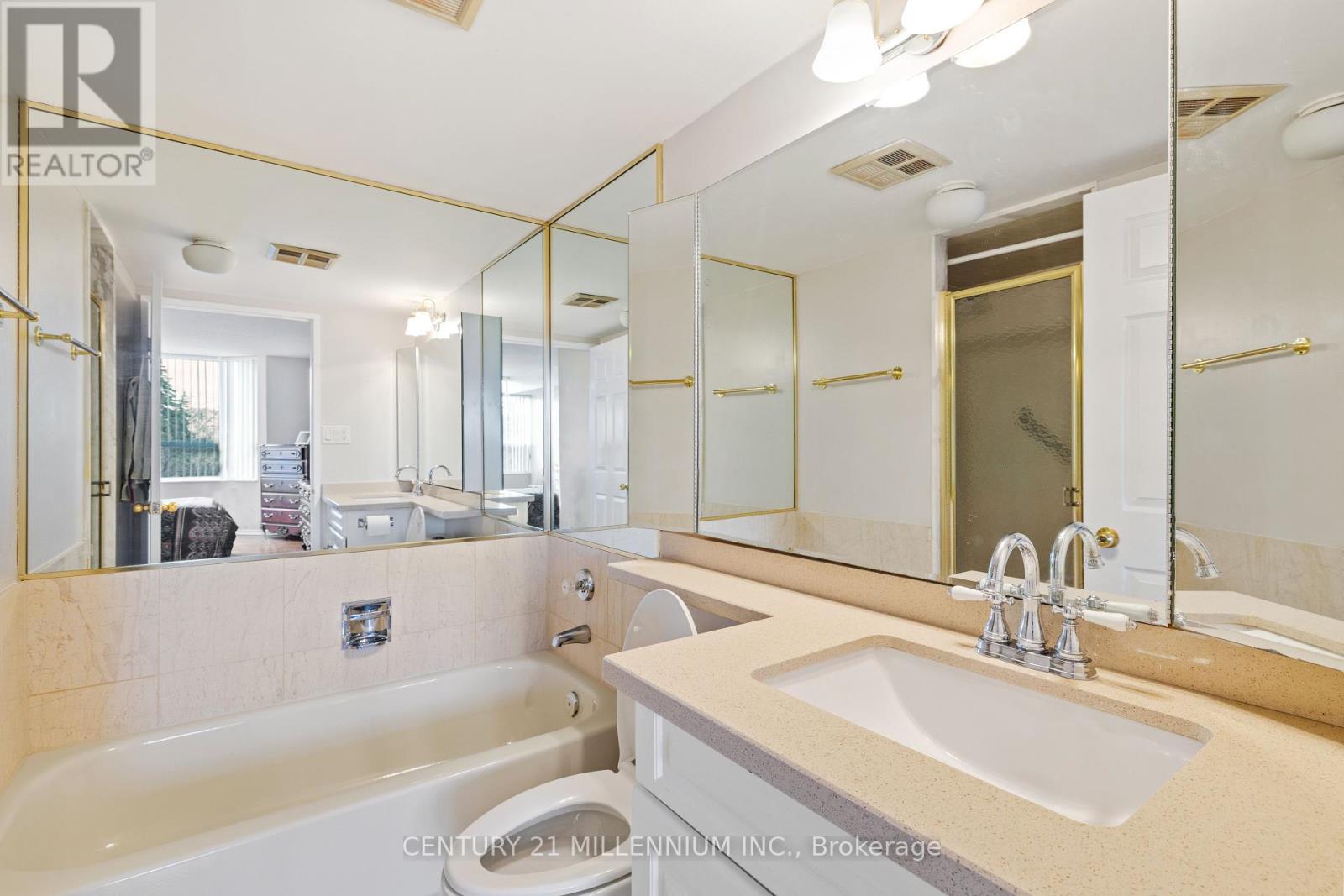209 - 10 Malta Avenue, Brampton, Ontario  L6Y 4G6 - Photo 18 - W12093310