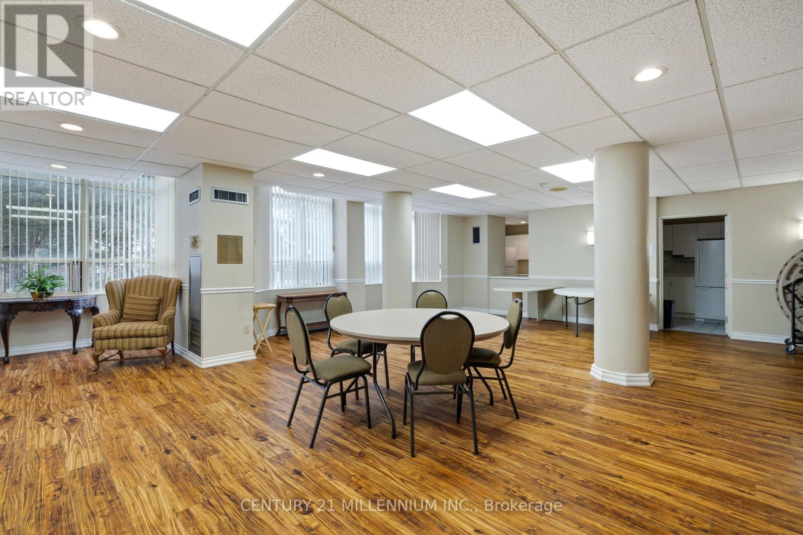 209 - 10 Malta Avenue, Brampton, Ontario  L6Y 4G6 - Photo 27 - W12093310