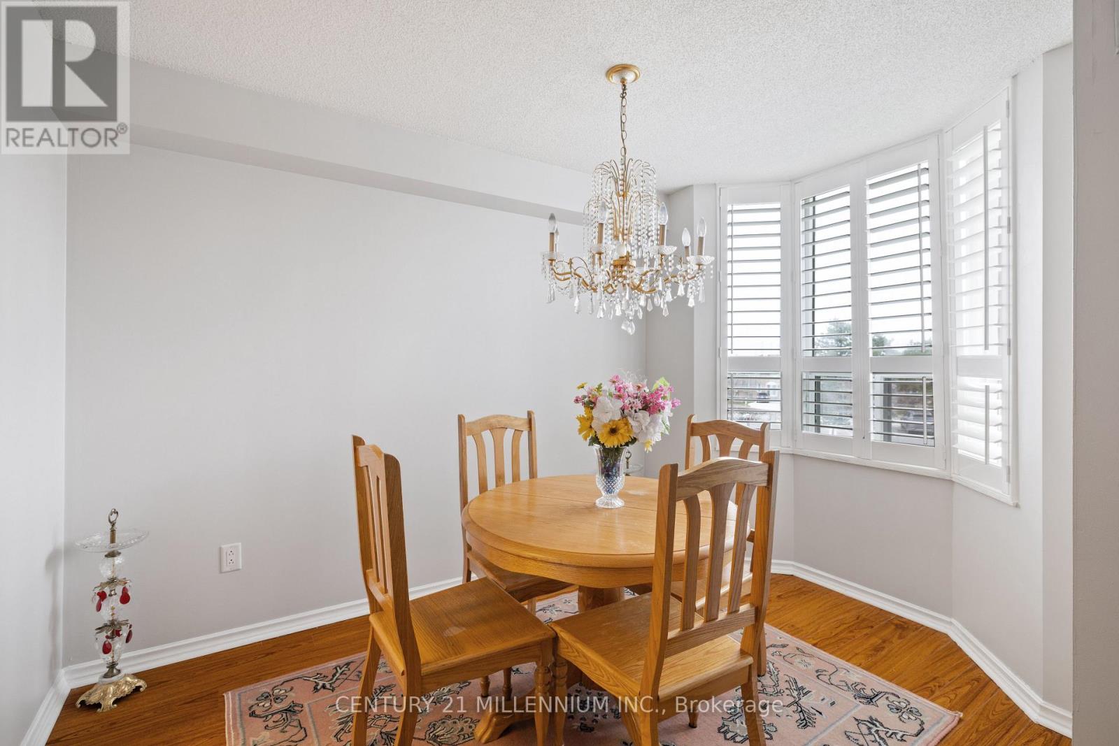 209 - 10 Malta Avenue, Brampton, Ontario  L6Y 4G6 - Photo 6 - W12093310