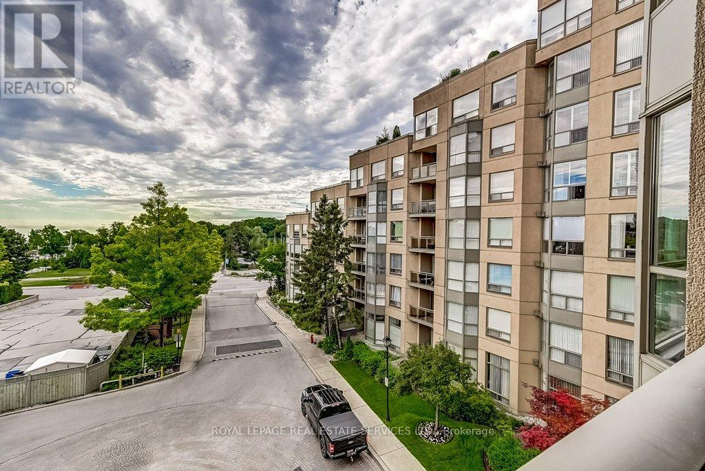 415 - 2511 Lakeshore Road W, Oakville, Ontario  L6L 6L9 - Photo 24 - W12093342