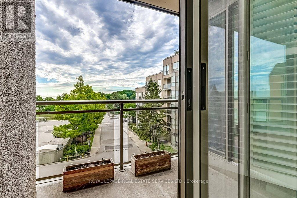 415 - 2511 Lakeshore Road W, Oakville, Ontario  L6L 6L9 - Photo 26 - W12093342