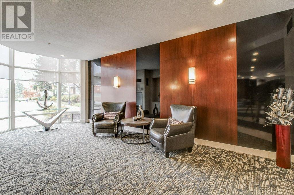 415 - 2511 Lakeshore Road W, Oakville, Ontario  L6L 6L9 - Photo 6 - W12093342