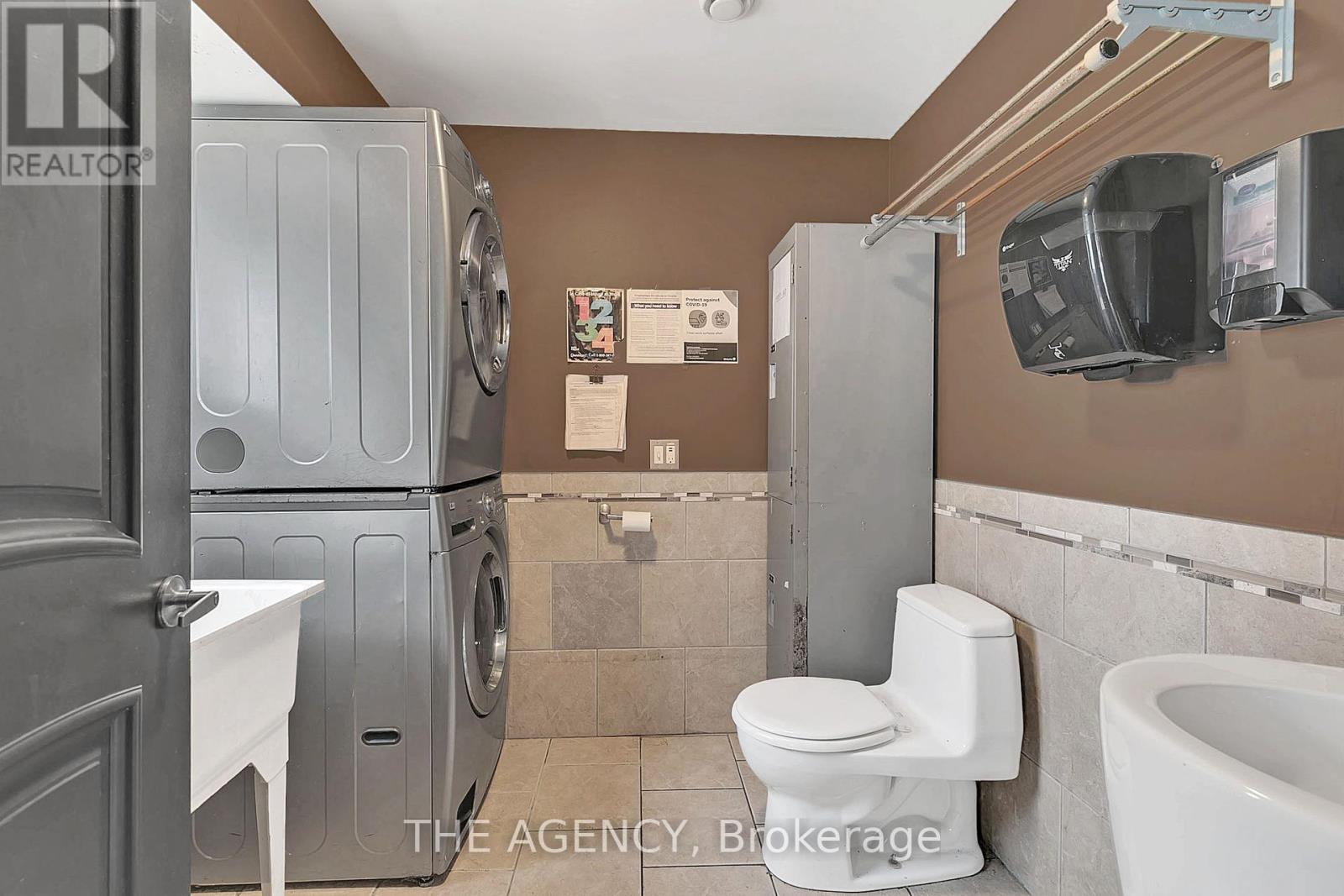 3215 Roseville Road, North Dumfries, Ontario  N0B 1E0 - Photo 20 - X12093314