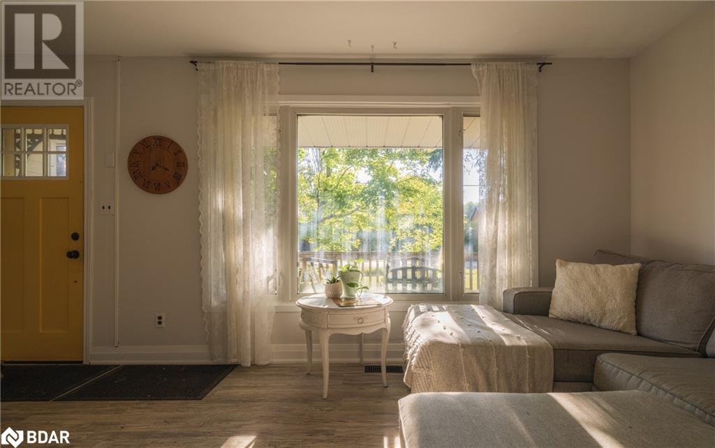 Property at 47 LAKESHORE Road W image 5