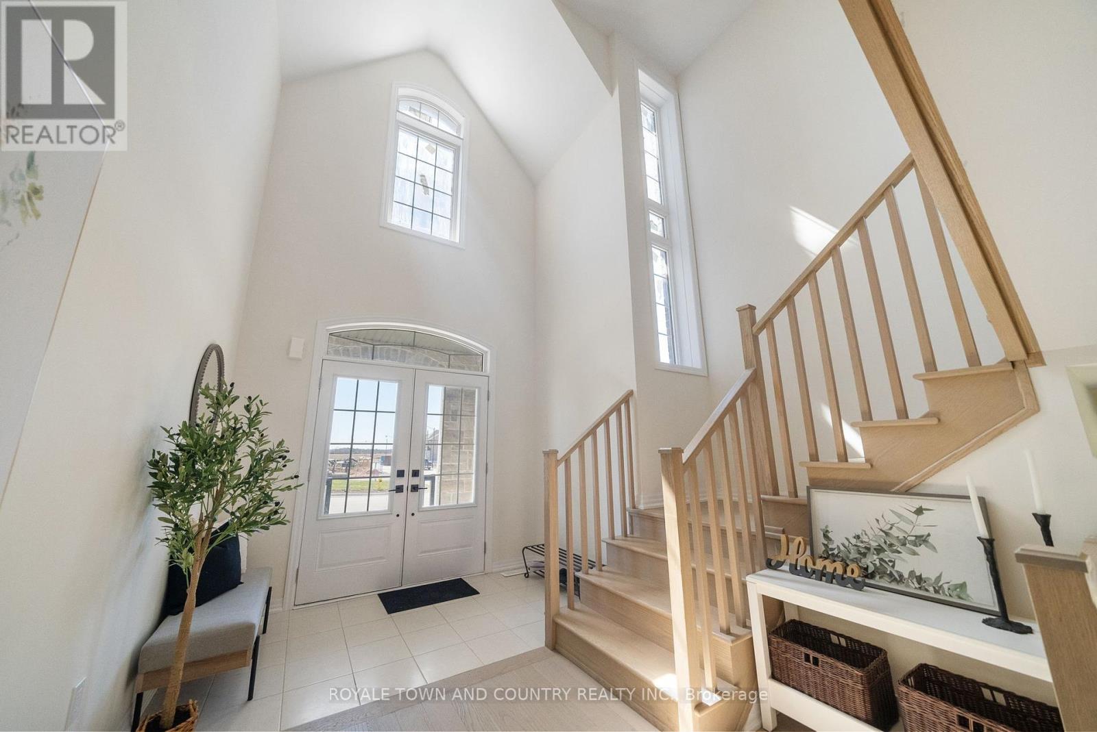 Property at 42 DOBSON STREET image 3
