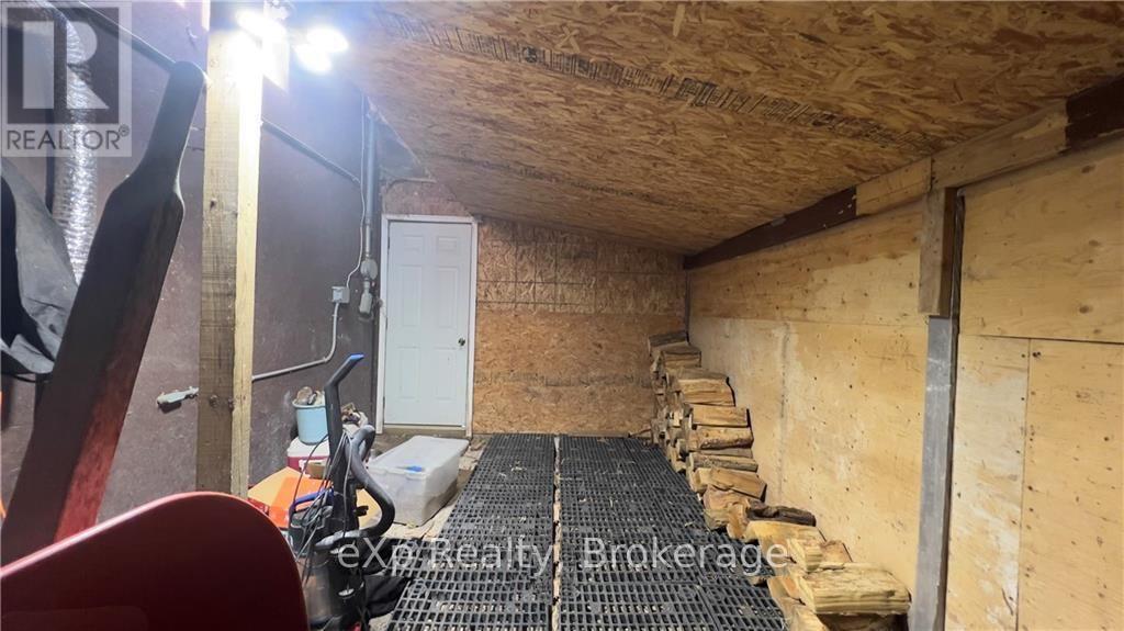 73615 10th Side Road, West Grey, Ontario  N4N 3B9 - Photo 31 - X12093402